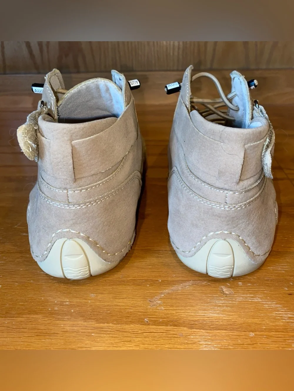 LDeck Shoes Explorer Chukka Boot Hiking Outdoor Men’s Size 41 Tan Suede